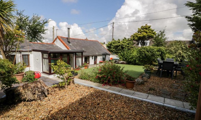 Bodorgan House | Discover Family-Friendly Comfort at Gull Cottage
