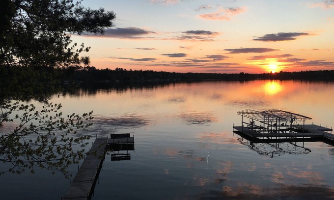 Nisswa Cabin | Idyllic Gull Lake Cabin Steps from Downtown Nisswa