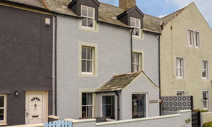 Allonby House | Discover Gulls Hatch: Family-Friendly 4-Star Retreat