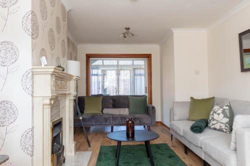 Grangemouth House | Pet-Friendly Retreat at Gunn House for Family Getaways