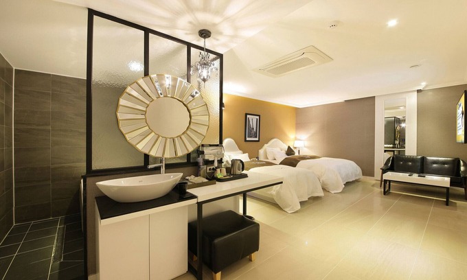 Gunsan Hotel | Eco-Friendly Gunsan CAR Self Check-in Motel with Breakfast