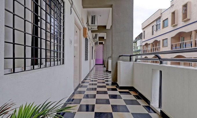 Panduranga Nagar House | Discover Itsy Hotels Guru Comforts: Rated 9/10 & Family-Friendly