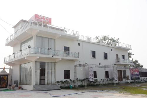 Govardhan House | Budget-Friendly Stay at Guru Kripa Garden with Breakfast