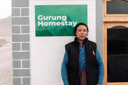 Leh House | Discover Comfort at Gurung Homestay with Hot Tub & Breakfast