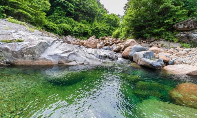 Gurye House | Eco-Friendly Gurye Jeonmangjoeunjip Pension with Breakfast