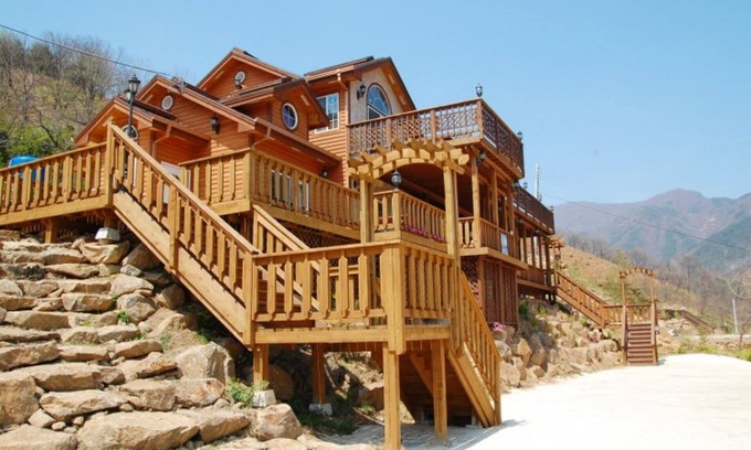 Gurye House | Eco-Friendly Retreat at Gurye Jirisan A Wood Nymph Pension