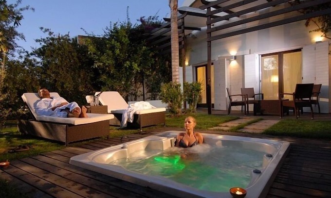Peschici Hotel | Elegant Gusmay Resort: Ocean View Suites & Top Amenities