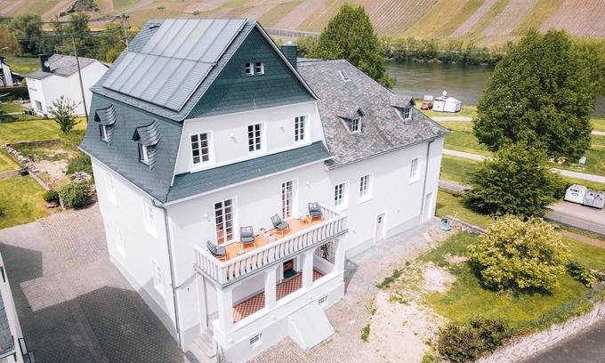 Losnich Apartment | Gut Försterlay: Boutique Apartments with Pool & Ocean View