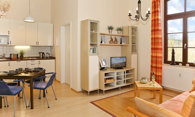 Kaegsdorf Apartment | Gutshaus von Bülow: Family-Friendly Escape by the Ocean