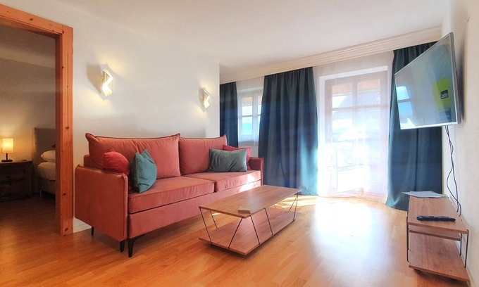 Stephanskirchen Apartment | Gutshof Alpenblick am Simssee: Cozy Apartment with Kitchen