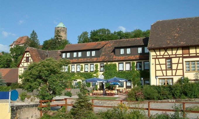 Colmberg House | Discover Gutshof Colmberg: Pet and Child Friendly Retreat