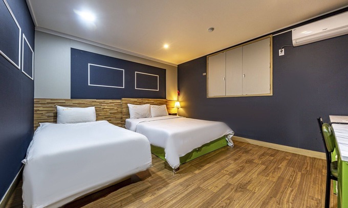 Dong-Gu Hotel | Eco-Friendly Stay at Gwangju Chungjangro Bobos Hotel