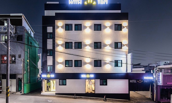 Buk-gu Hotel | Eco-Friendly Comfort at Gwangju Gakhwadong YAM Dong-gwangju