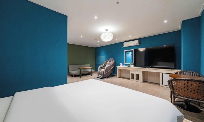 Gwangmyeong Hotel | Budget-Friendly Gwangmyeong J with Breakfast & Family Amenities