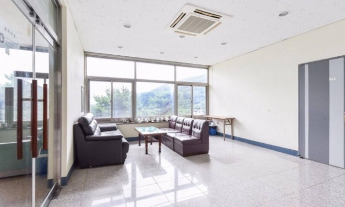 Gwangyang House | Eco-Friendly Gwangyang Sandalbaengi Pension with Breakfast