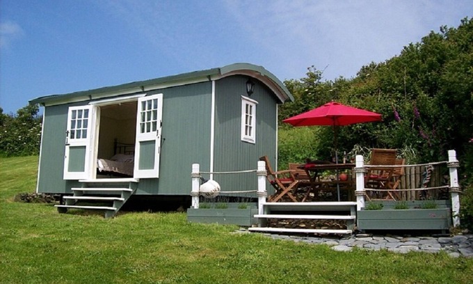 Gwithian Cabin | Cozy Gwithian St Ives Bay Shepherds Huts by the Ocean
