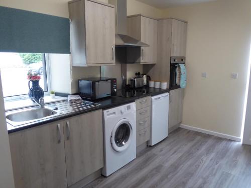 Pentraeth Apartment | Gwynedd House Flat 3 - Family-Friendly with Great Reviews!