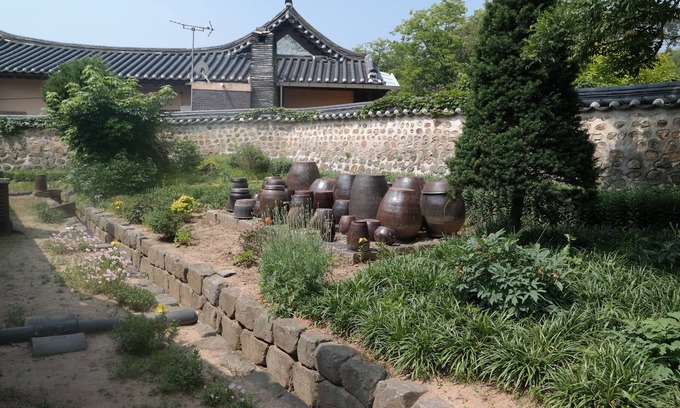 Naerisim House | Discover Gyeamgotaek with Family-Friendly Amenities