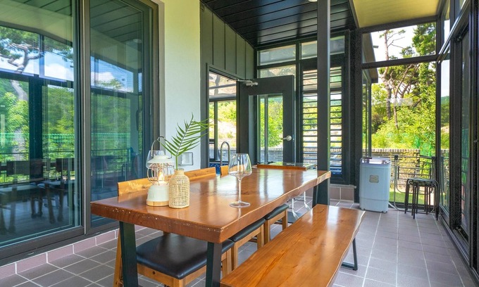Gyeongju House | Discover Gyeongju Blibli Poolvilla with Family-Friendly Amenities