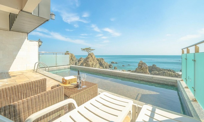 Gyeongju House | Gyeongju Blue21 Poolvilla: Top-Rated Family Getaway