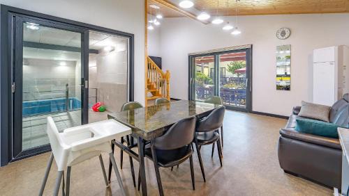 Gyeongju House | Gyeongju Hiltopia Kids Pool Villa