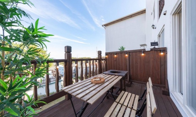 Gyeongju House | Relax at Gyeongju Insta SPA Pension with Pool & Breakfast