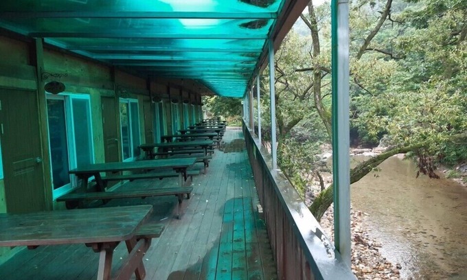 Gyeongju House | Cozy Gyeongju Log Cabin: Family-Friendly with Breakfast Included