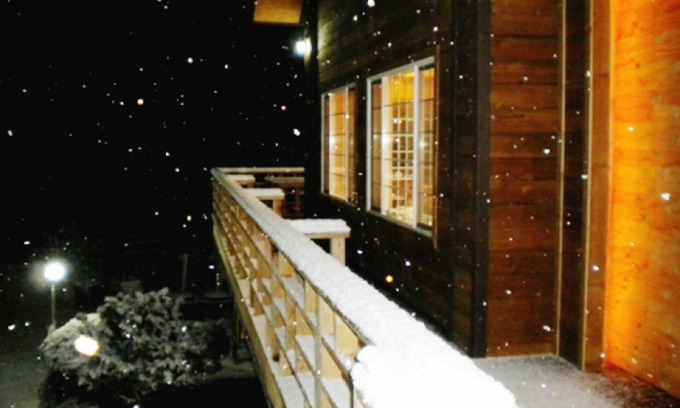 Gyeongju House | Eco-Friendly Gyeongju Solbaramgil Pension with Pool & Breakfast