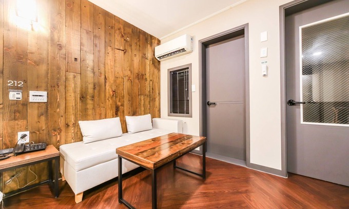 Gyeongsan Hotel | Eco-Friendly Gyeongsan TOP Motel - Guest Rated 10/10
