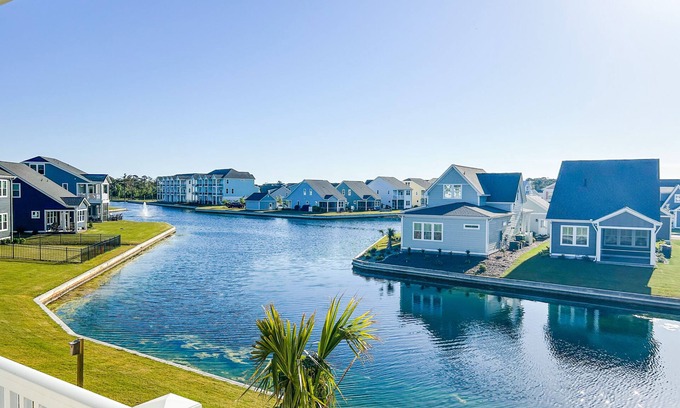 Morehead City House | Gypsea Soul of Beaufort - Retreat by Traders Lake Awaits