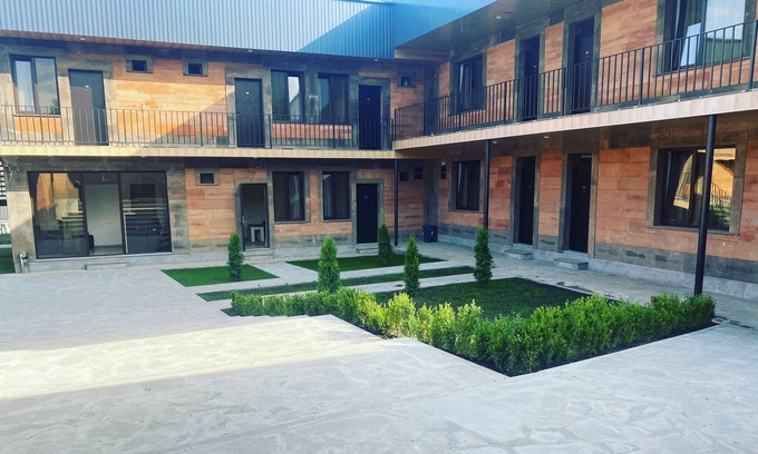 Gyulagarak Hotel | Discover Gyulagarak: Family-Friendly with Delicious Dining