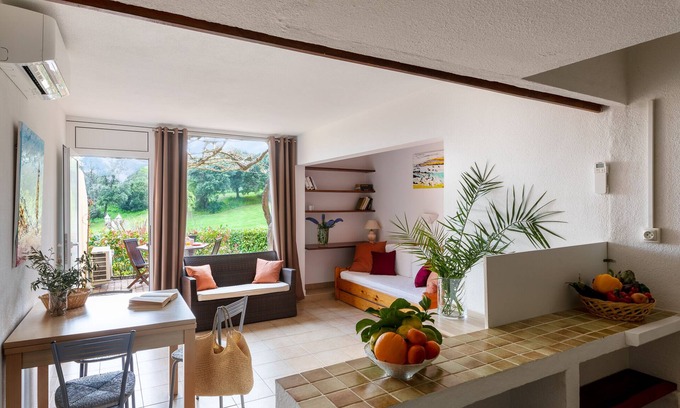 Cargese Apartment | Beachside Retreat with Heated Pool & Ocean View