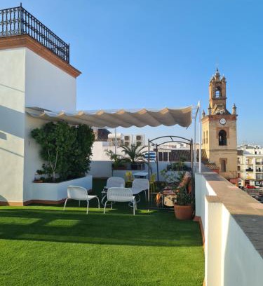 San Lorenzo Apartment | Experience Híspalis Casa Palacio Ático: 4-Star Family Retreat