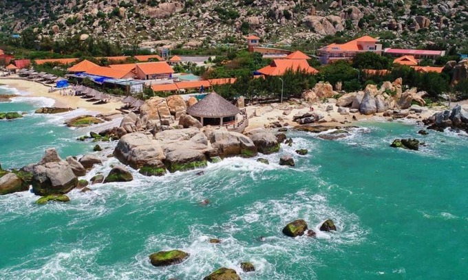 Phuoc Diem Resort | Hòn Cò Resort - Beachfront Bliss in Cà Ná