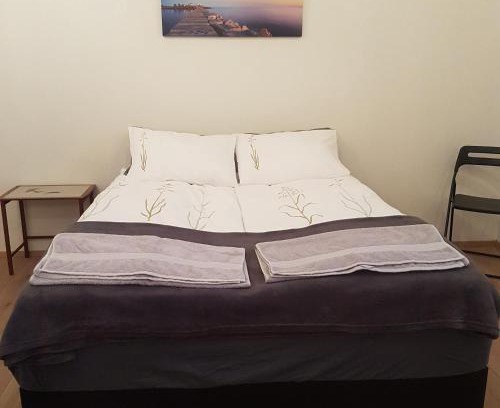 Skagafjordur Apartment | Discover Hólavegur 6: Family-Friendly Stay with High Ratings