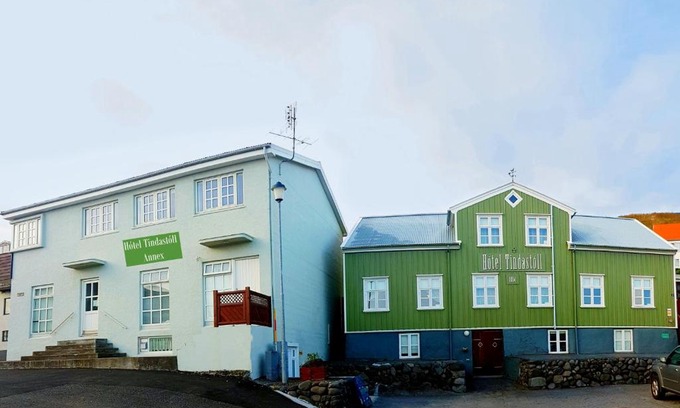 Skagafjordur Hotel | Discover Hótel Tindastóll: Breakfast & Hot Tub Awaits!