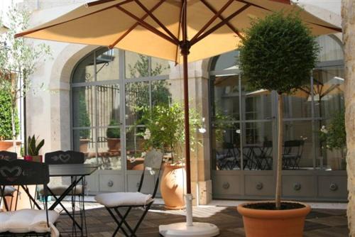 Marsolan Bed & Breakfast | Elegant Hôtel Étoiles d'Orion: Oceanfront Bliss Awaits