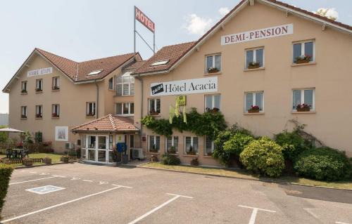 Moncel-les-Luneville Hotel | Pet-Friendly Hôtel Acacia Nancy Sud with Ocean Views