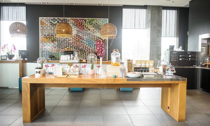 Brossard Hotel | Top-Rated Hôtel Alt Quartier DIX30 with Spa and Dining