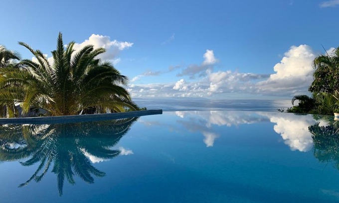 Saint-Francois Hotel | Oceanfront Hôtel Amaudo: 4-Star Stay with Pool & Views