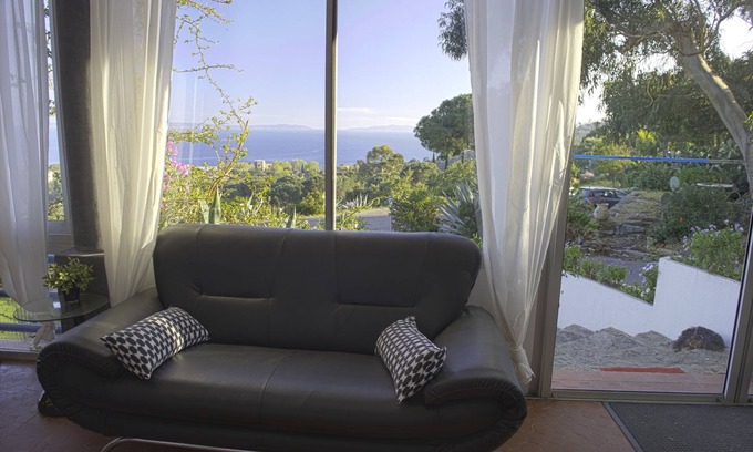 Cavaliere Hotel | Family-Friendly Hôtel Azur with Pool and Breakfast Included