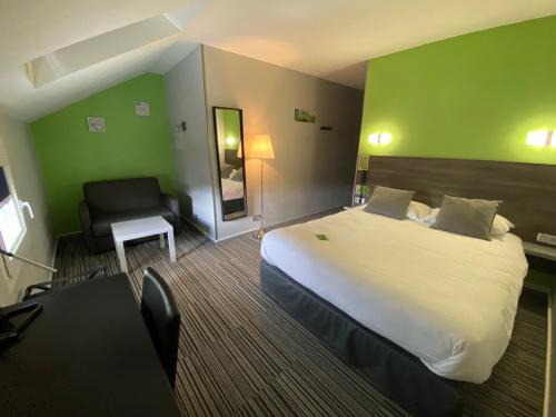 Pont-a-Mousson Hotel | Hôtel Bagatelle: Pet-Friendly Stay with Breakfast Included