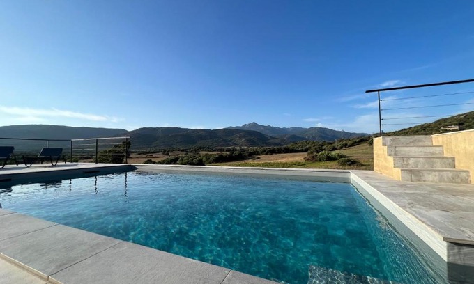 Pianotolli-Caldarello Hotel | Oceanfront Hôtel Baritedda by Le Grecale - Rated 10/10