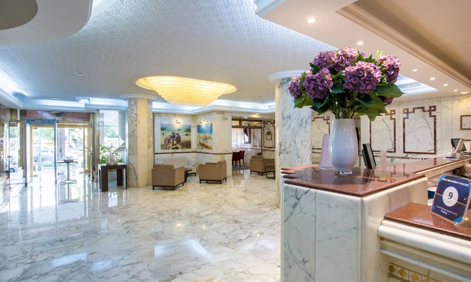 La Fayette Hotel | Experience Comfort at Hôtel Belvédère Fourati - Guest Rated 9.4