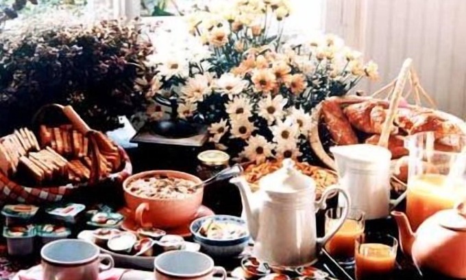 Saint-Jean Hotel | Discover Hôtel Bernières: Family-Friendly with Breakfast