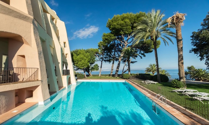 Theoule-Superieur Hotel | Experience Hôtel Club Port La Galère: 4-Star Family Retreat