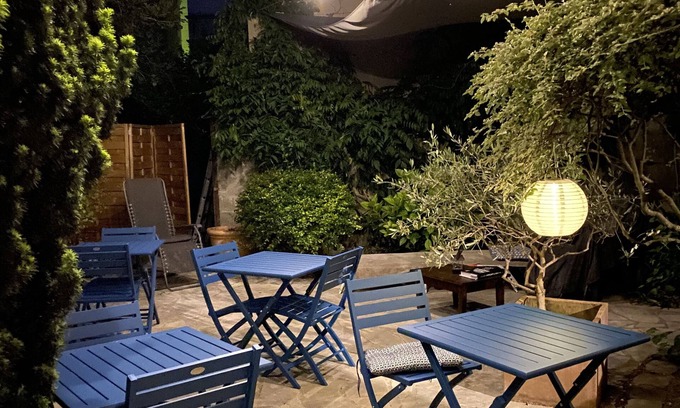 Old Town Hotel | Discover Hôtel Colbert Tours: Family-Friendly & Top Rated