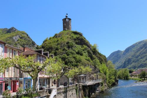 Tarascon-sur-Ariege Hotel | Comfortable Stay at Hôtel Confort 09 with Family Amenities