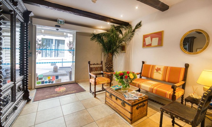Comedie Hotel | Eco-Friendly Retreat at Hôtel d'Aragon - Guest Rated 9.2