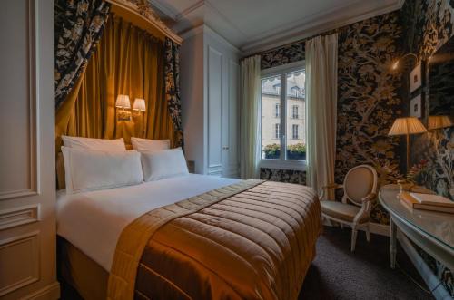 Saint-Germain-des-Pres Hotel | Pet-Friendly Hôtel De Buci: 4-Star Comfort & Breakfast